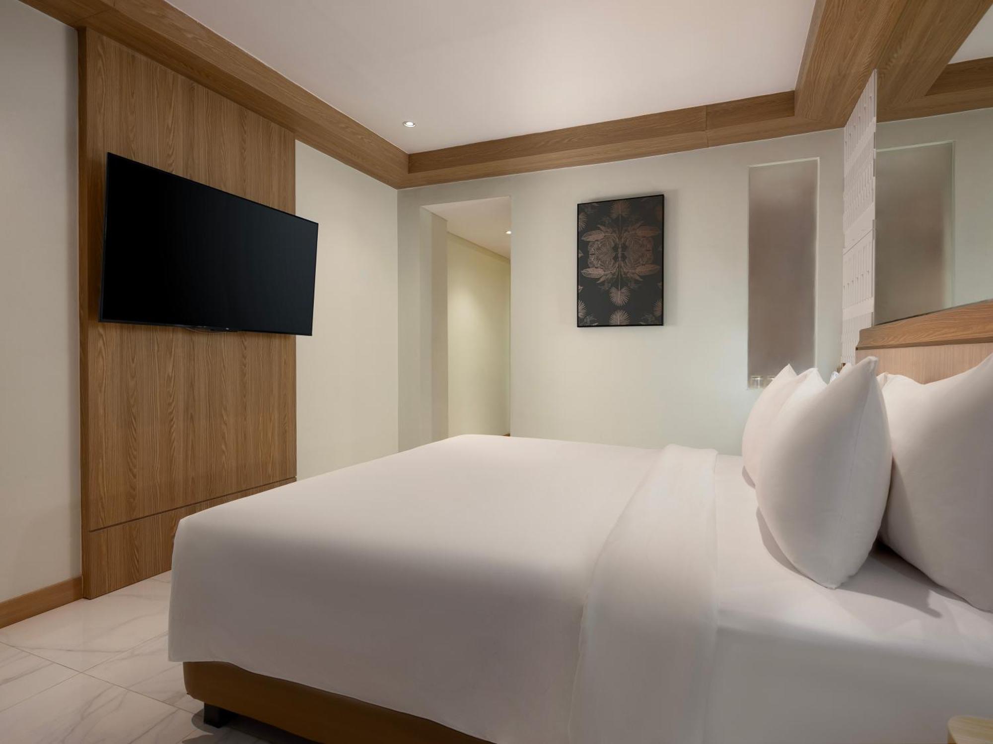 Golden Hill By Golden Tulip Hotel Tlekung Ngoại thất bức ảnh