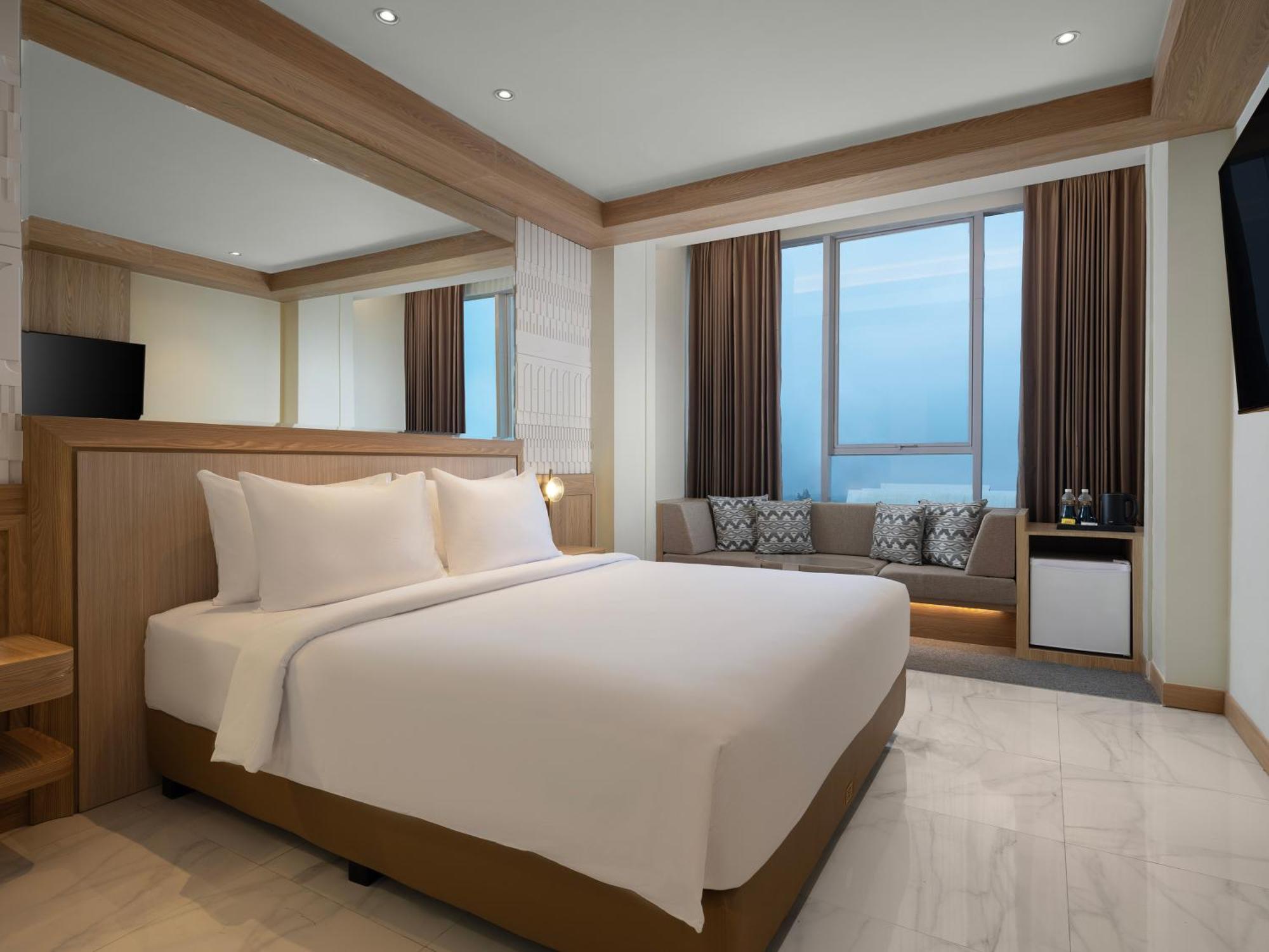 Golden Hill By Golden Tulip Hotel Tlekung Ngoại thất bức ảnh